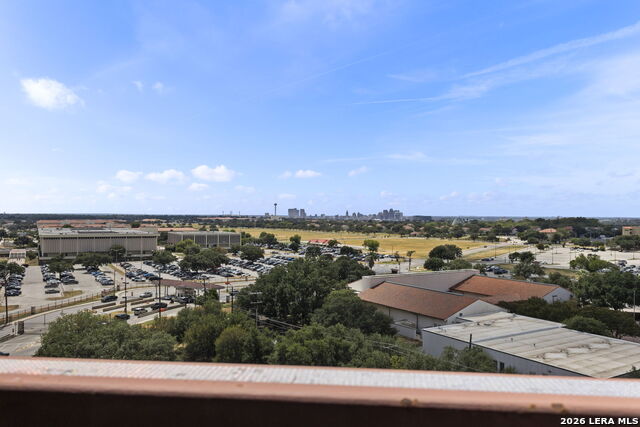 1 Towers Park Ln Property Photo 25
