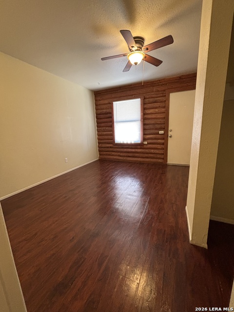 234 San Angelo St Property Photo 2