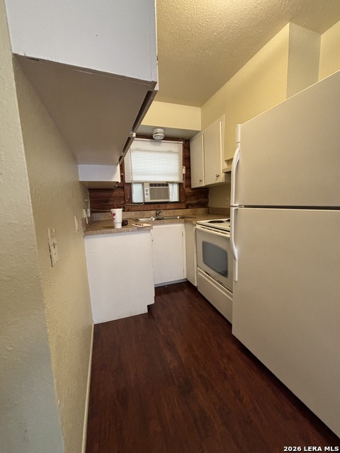 234 San Angelo St Property Photo 5
