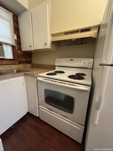 234 San Angelo St Property Photo 8