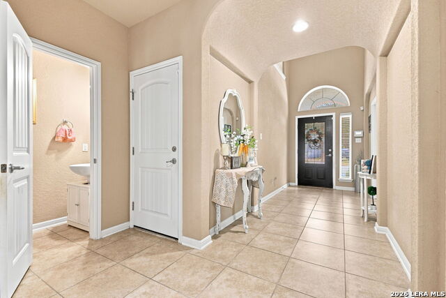 10727 Newcroft Pl Property Photo 5