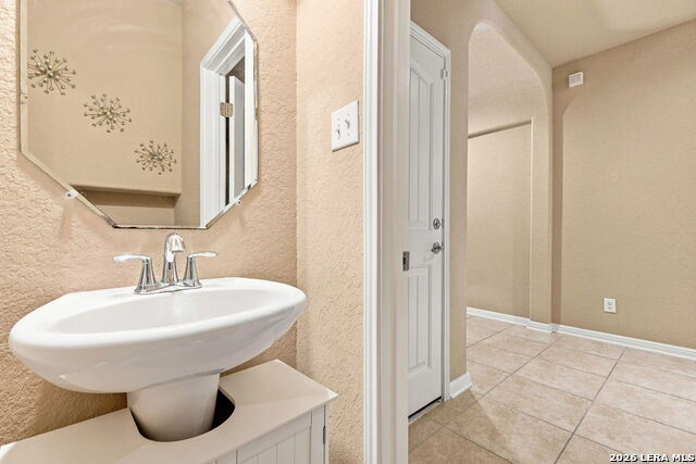 10727 Newcroft Pl Property Photo 6