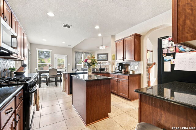10727 Newcroft Pl Property Photo 12