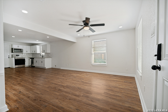 1627 San Rafael St Property Photo 5