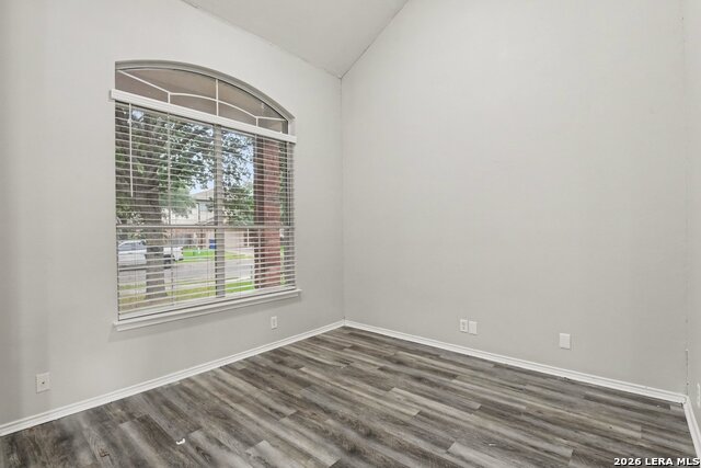 121 Yeager Cir Property Photo 14