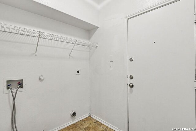 121 Yeager Cir Property Photo 31