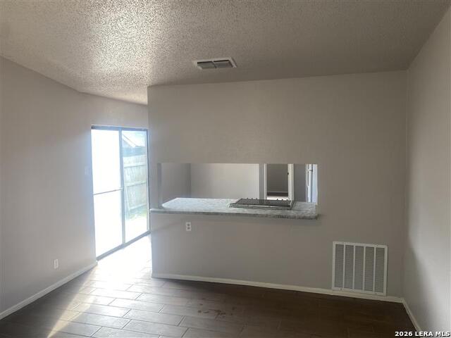 1407 Churing Dr Property Photo 4