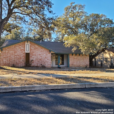 8803 Wimbledon St Property Photo 2