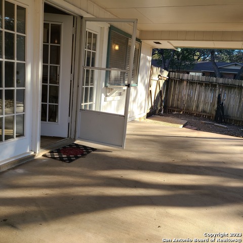 8803 Wimbledon St Property Photo 12