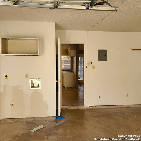 8803 Wimbledon St Property Photo 13