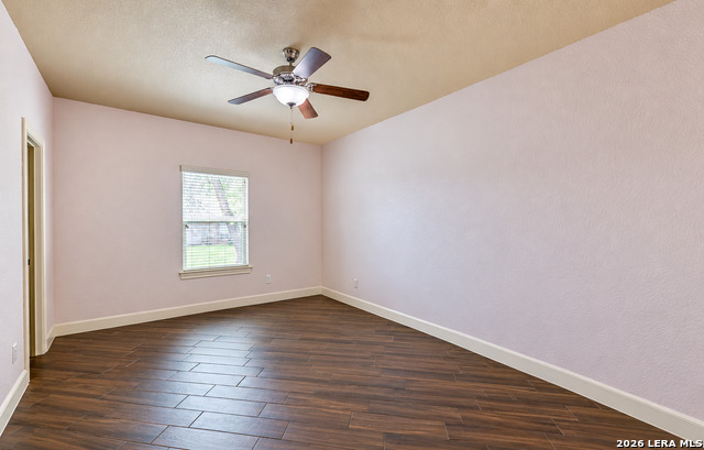137 Eden Xing Property Photo 25