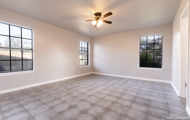 302 Bain Dr Property Photo 4