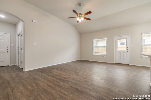 9211 Canyon Bnd Property Photo 5