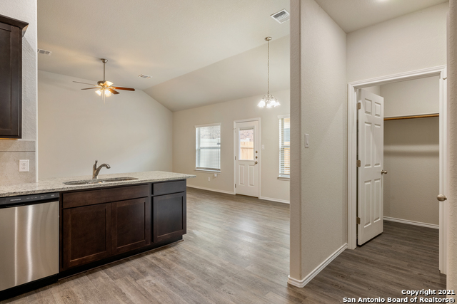 9211 Canyon Bnd Property Photo 7