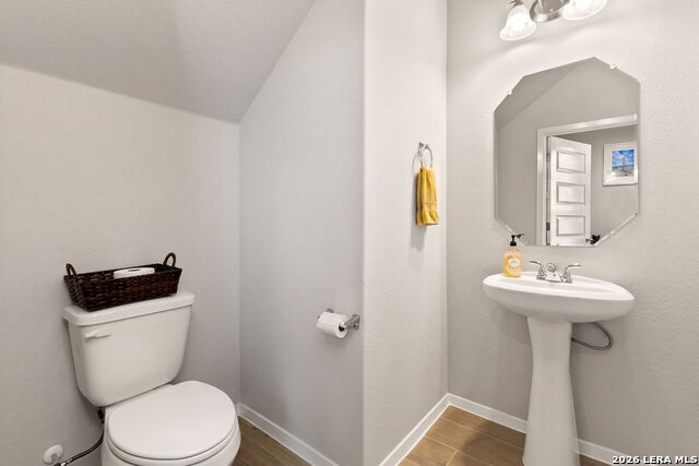 330 Delta Crst Property Photo 10