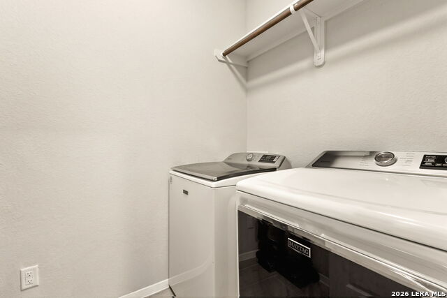 330 Delta Crst Property Photo 18