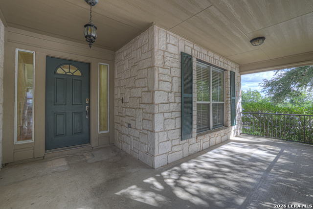 204 Falcon Ridge Dr Property Photo 3