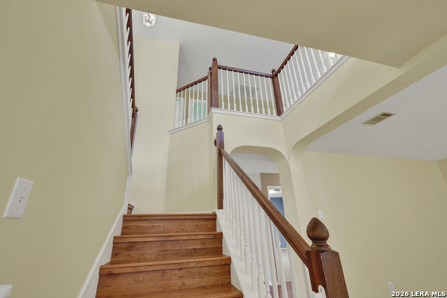 204 Falcon Ridge Dr Property Photo 18