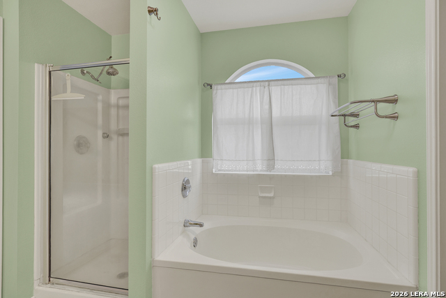 204 Falcon Ridge Dr Property Photo 25