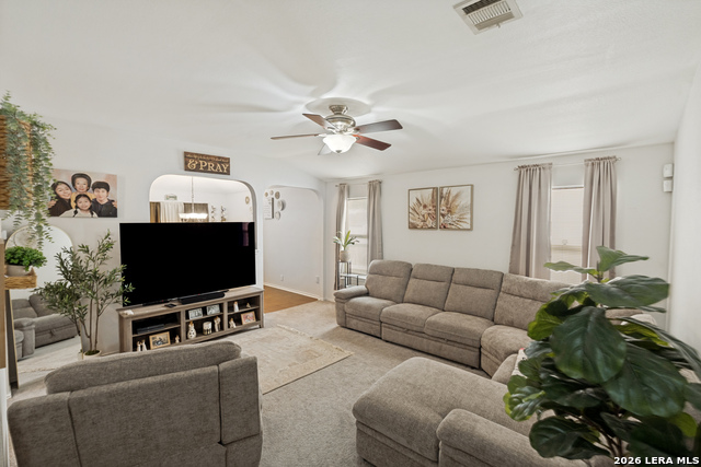 15822 Manes Grv Property Photo 6