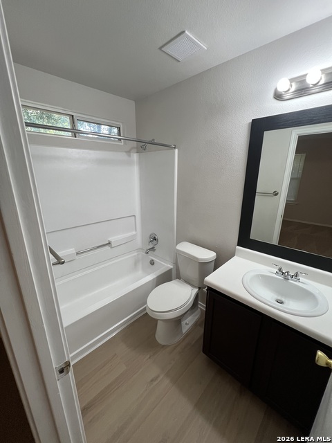 15822 Manes Grv Property Photo 13