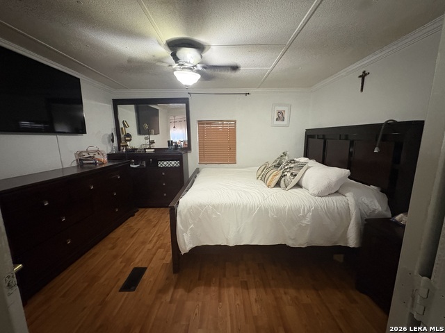 511 Zaragoza Dr Property Photo 8
