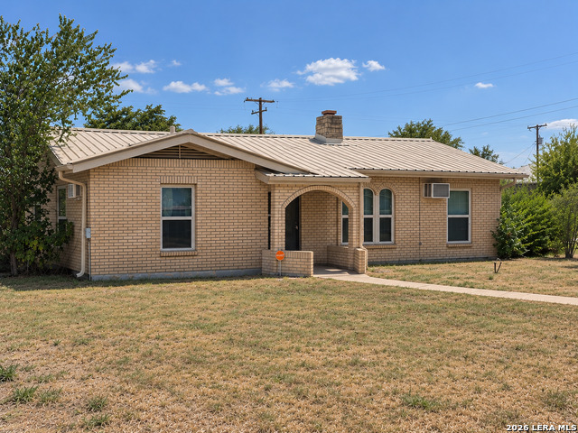 807 Frio Property Photo 5