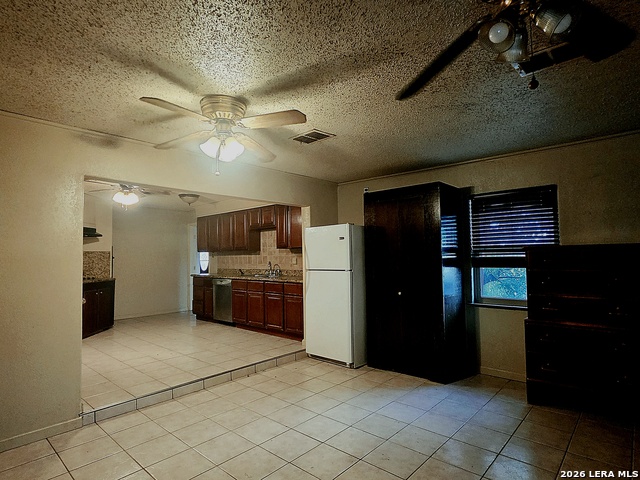 807 Frio Property Photo 6