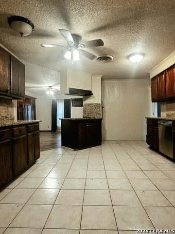 807 Frio Property Photo 8