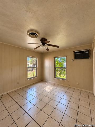 807 Frio Property Photo 11