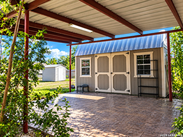 807 Frio Property Photo 15