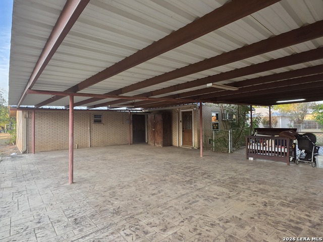 807 Frio Property Photo 16