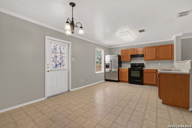 10002 Fisherman Pier Property Photo 5
