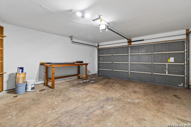 10002 Fisherman Pier Property Photo 27