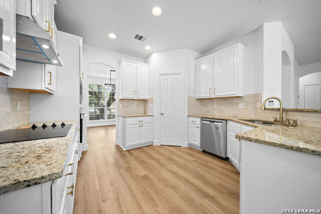 1110 Walkers Way Property Photo 16