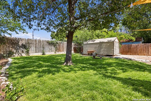 619 W Lullwood Ave Property Photo 36
