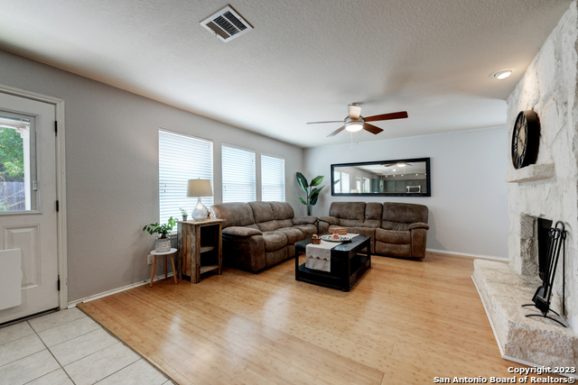 2377 Carson Loop Property Photo 9