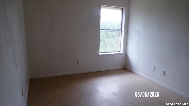 1703 S Washington Property Photo 18
