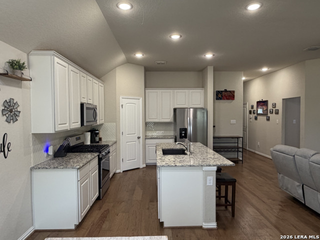 27915 Lokaya Fls Property Photo 16