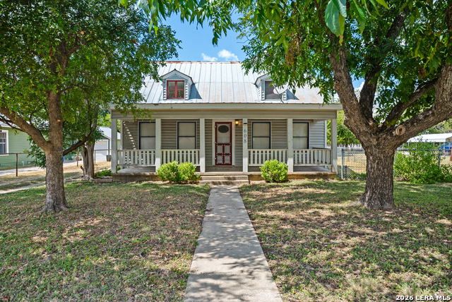 608 Tivy St Property Photo 1