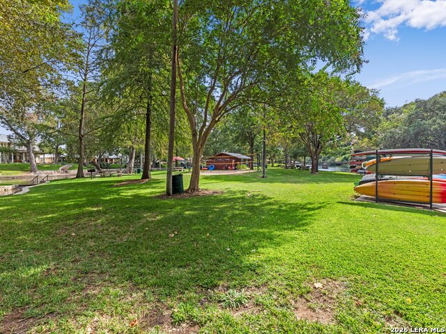 1070 Hayselton Property Photo 8