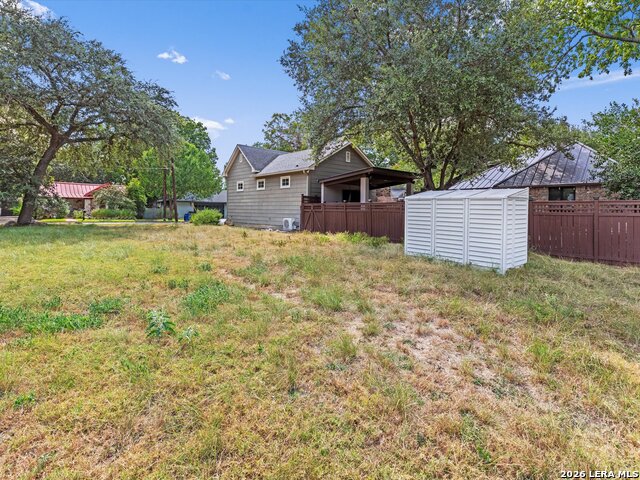 1070 Hayselton Property Photo 14
