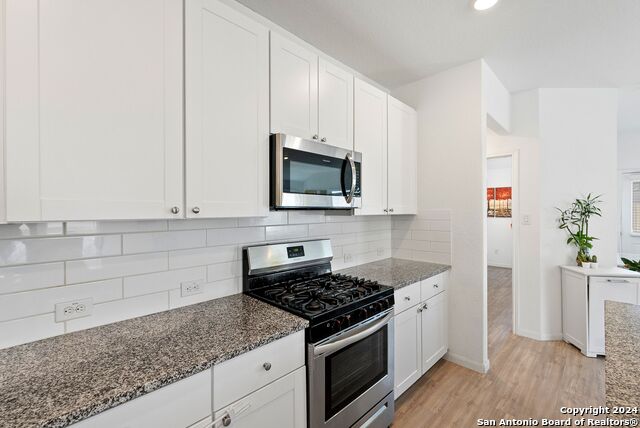 12920 Thyme Way Property Photo 17