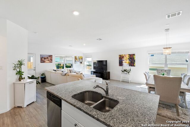 12920 Thyme Way Property Photo 18