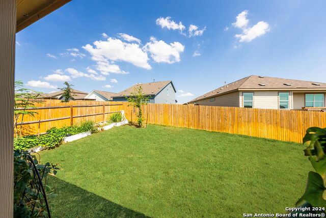 12920 Thyme Way Property Photo 28