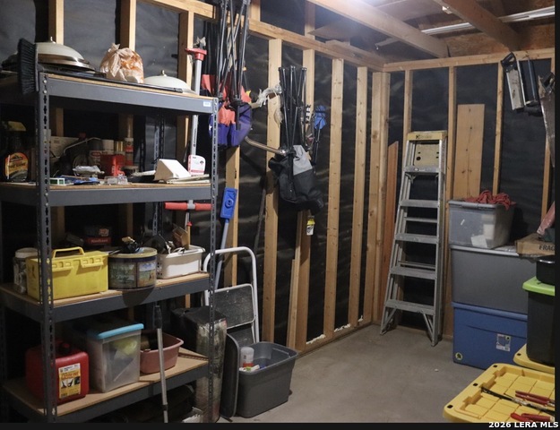 188 Falcon Property Photo 34
