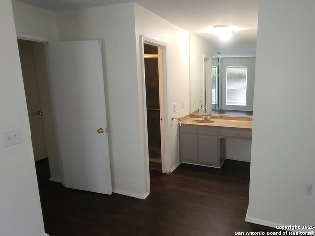 4219 Ramsgate St Property Photo 16
