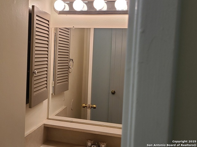 4219 Ramsgate St Property Photo 27
