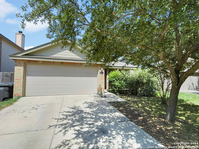 735 Cormorant Property Photo 1