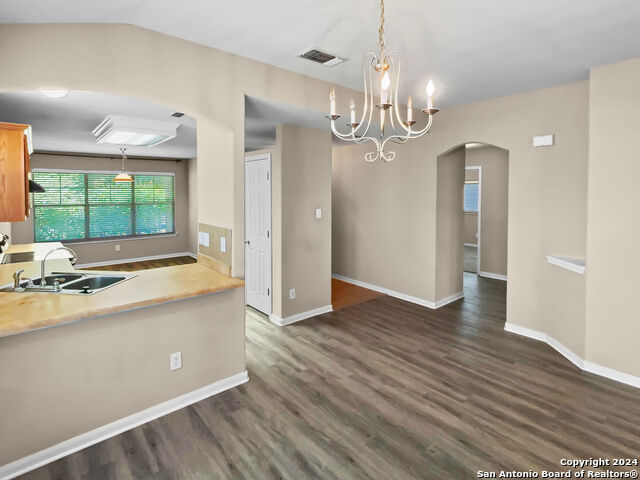735 Cormorant Property Photo 4